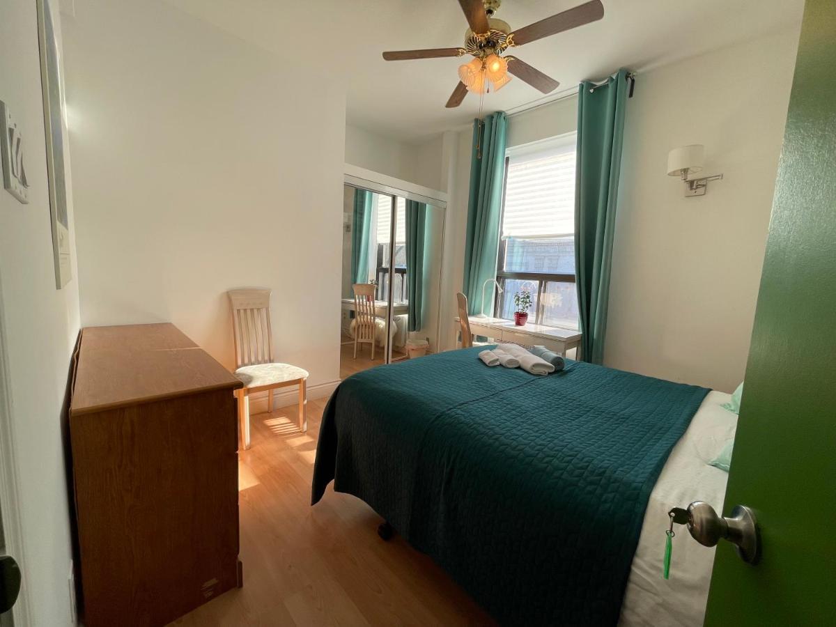 Chambres El Mediterraneo Rooms Монреаль Екстер'єр фото