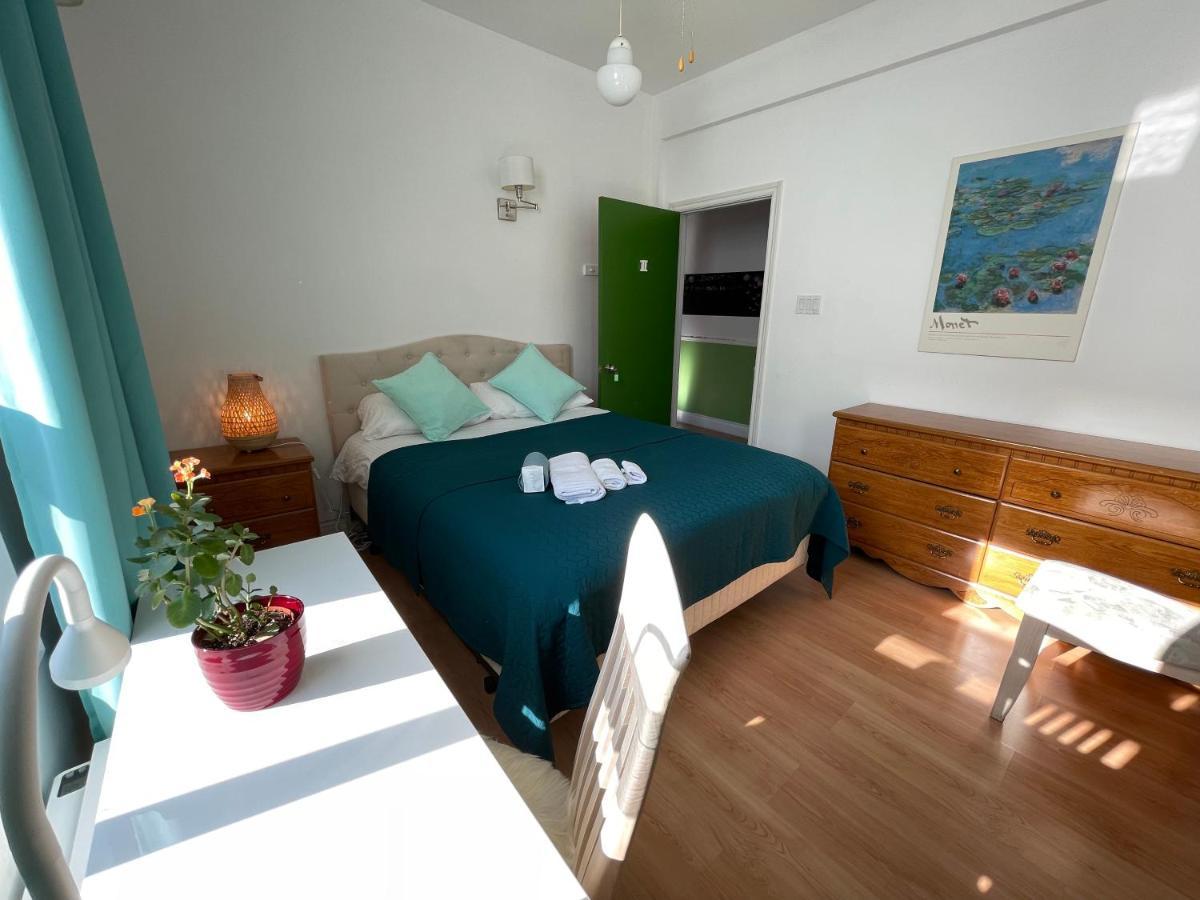 Chambres El Mediterraneo Rooms Монреаль Екстер'єр фото