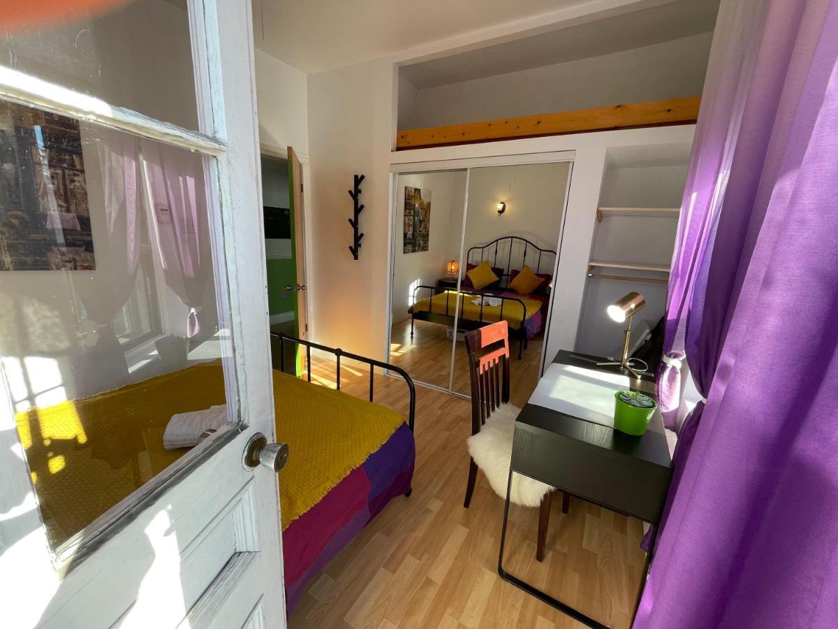 Chambres El Mediterraneo Rooms Монреаль Екстер'єр фото
